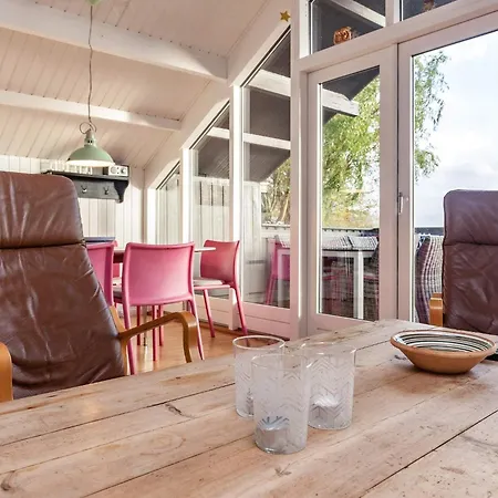 6 Person In Haarby Feriehus Brunshuse