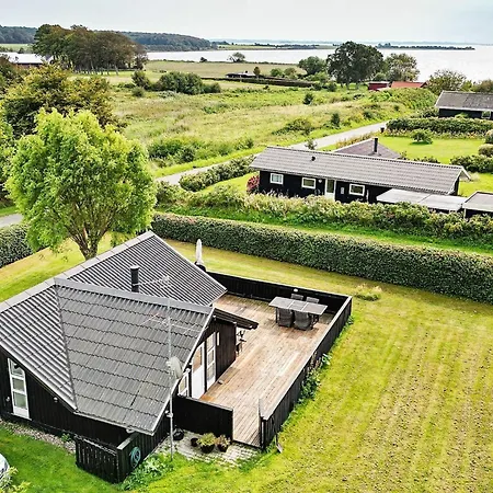 6 Person In Haarby Ferienhaus *