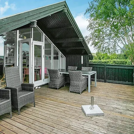 6 Person In Haarby Ferienhaus *