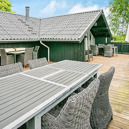 6 Person In Haarby Feriehus